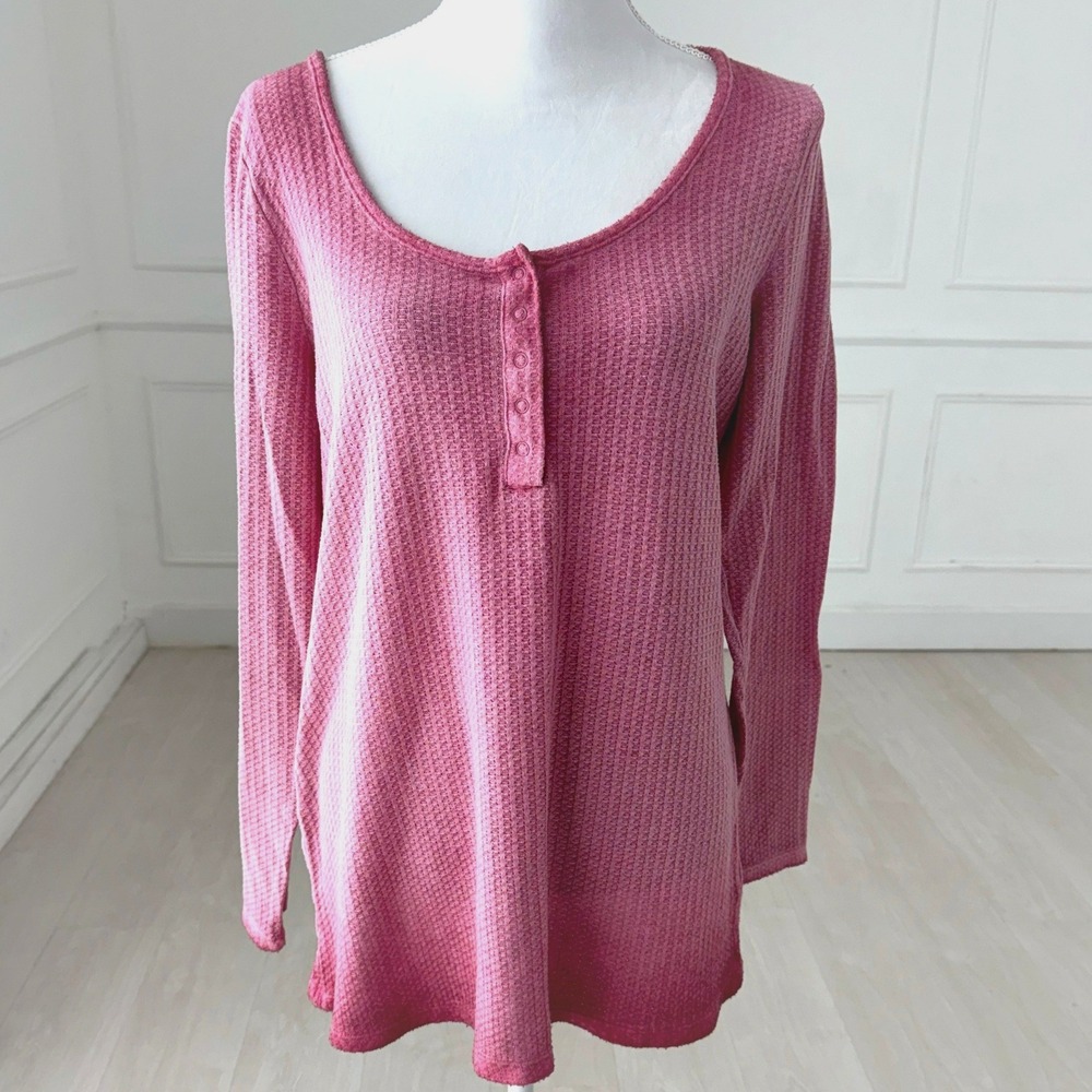 Torrid Henley Top Womens 1 Pink Waffle Knit Long Sleeve Button Scoop Neck